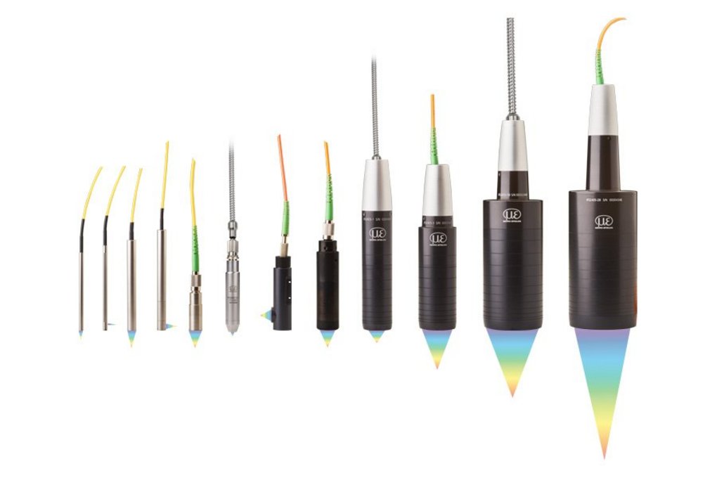 Für jede Messaufgabe der richtige Sensor: ob in beengten Bauräume, für Messungen auf gekrümmten Oberflächen oder für nanometergenaue Messungen in der Halbleiterindustrie: die confocalDT Sensoren IFS24xx sind in unterschiedlichen Serien verfügbar.
