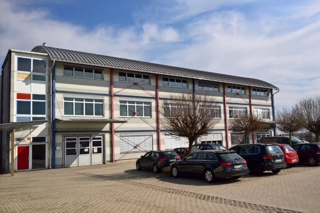 Deutschland, Mühldorf - Mess- und Prüftechnik für Automotive